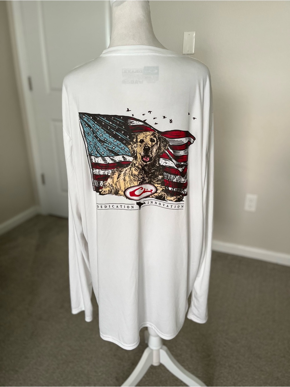NWT Drake White Long Sleeve Tee with Dog Americana Graphic On Back Size 2X